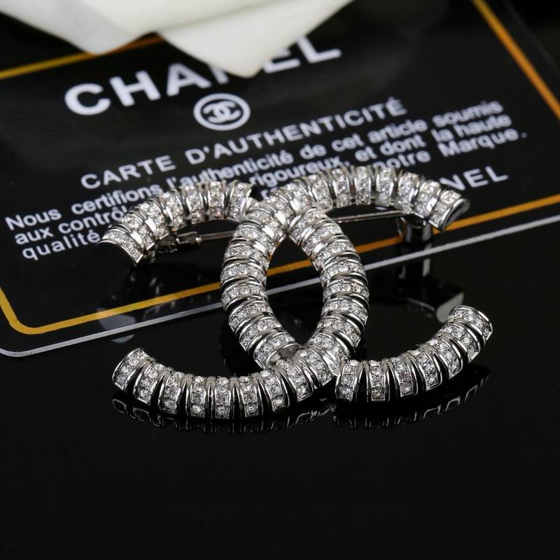 Chanel Brooch 05yxs20